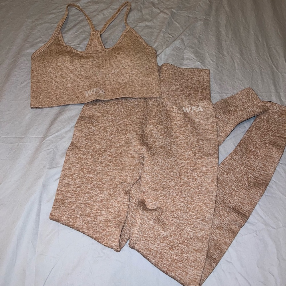 White Fox Boutique Heathered Tan Seamless Sports Bra & Legging Set